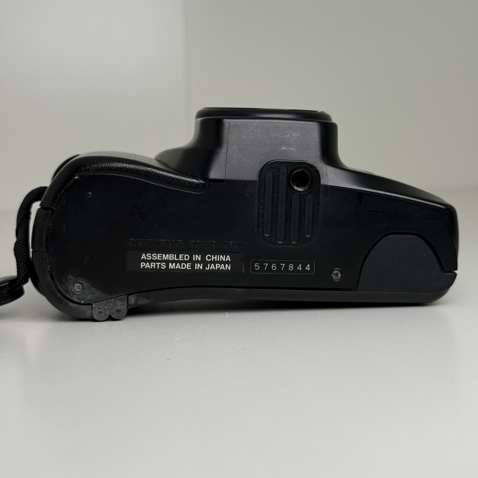 Olympus Superzoom 800 Point & Shoot Compact 35mm Film Camera UNTESTED FOR PARTS!