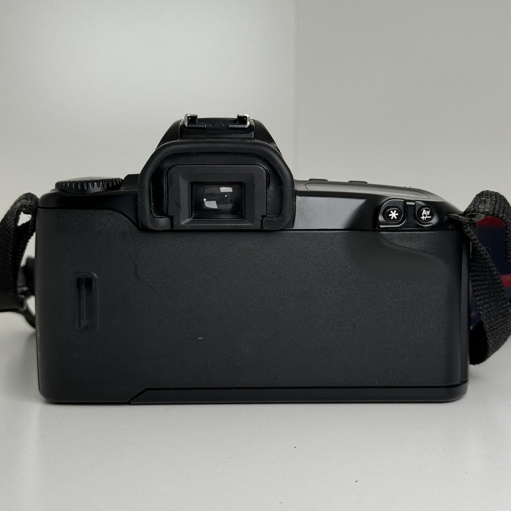 Canon EOS 500 35mm SLR Film Camera with Canon 35-80mm Lens