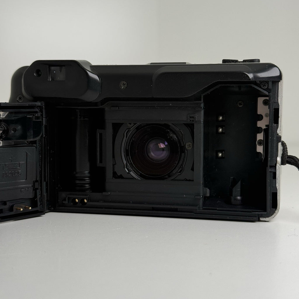 Ricoh R-70Q Camera 35mm Point and Shoot Film Camera