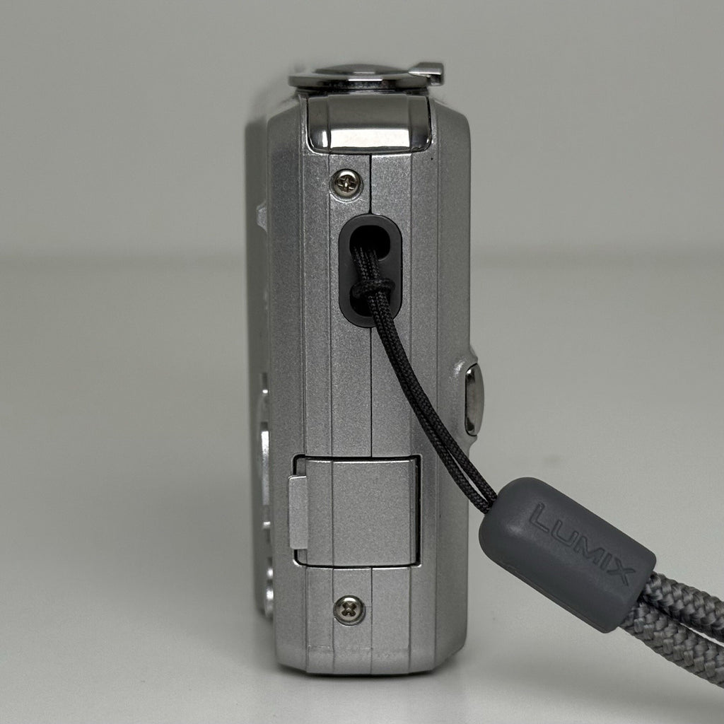 Panasonic LUMIX DMC-F3 Silver Compact Digital Camera