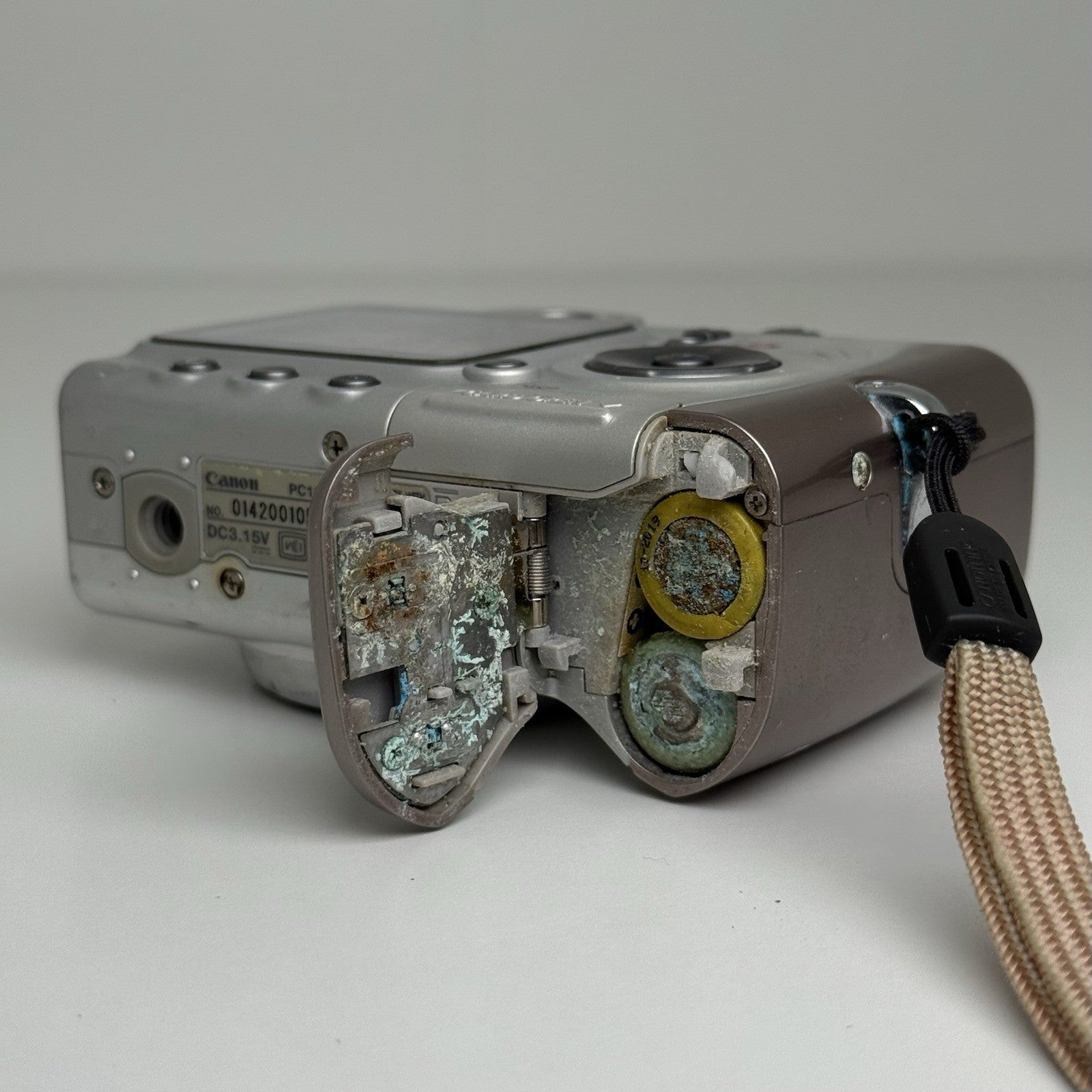Canon PowerShot A510 Silver Compact Digital Camera FOR PARTS!