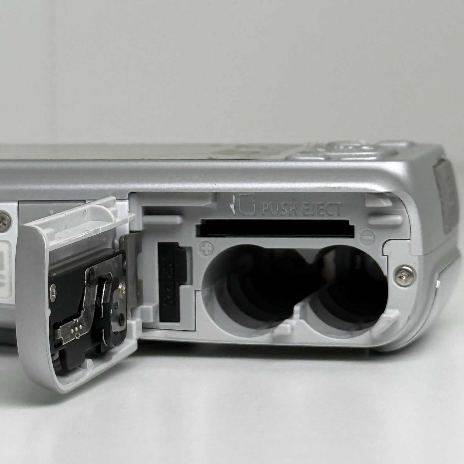 Canon Power Shot A480 Silver Compact Digital Camera