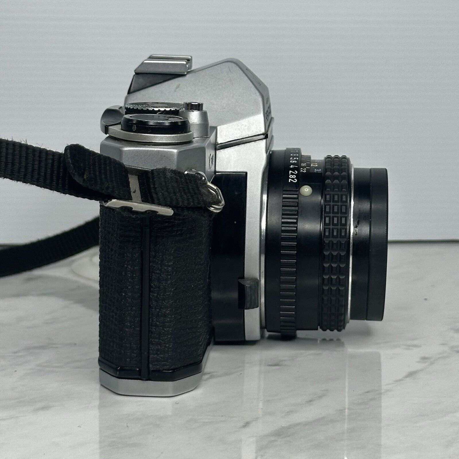 Pentax K1000 Black Silver 35mm Film Camera + 3 Lenses