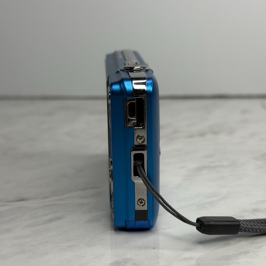 Olympus VG-140 Blue Compact Digital Camera