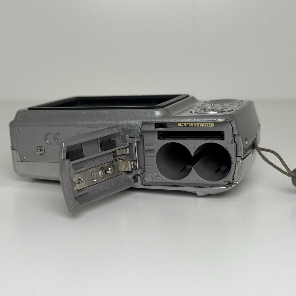 Fujifilm FinePix A610 Silver Compact Digital Camera