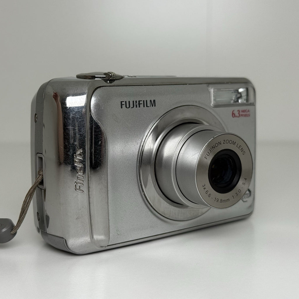 Fujifilm FinePix A610 Silver Compact Digital Camera