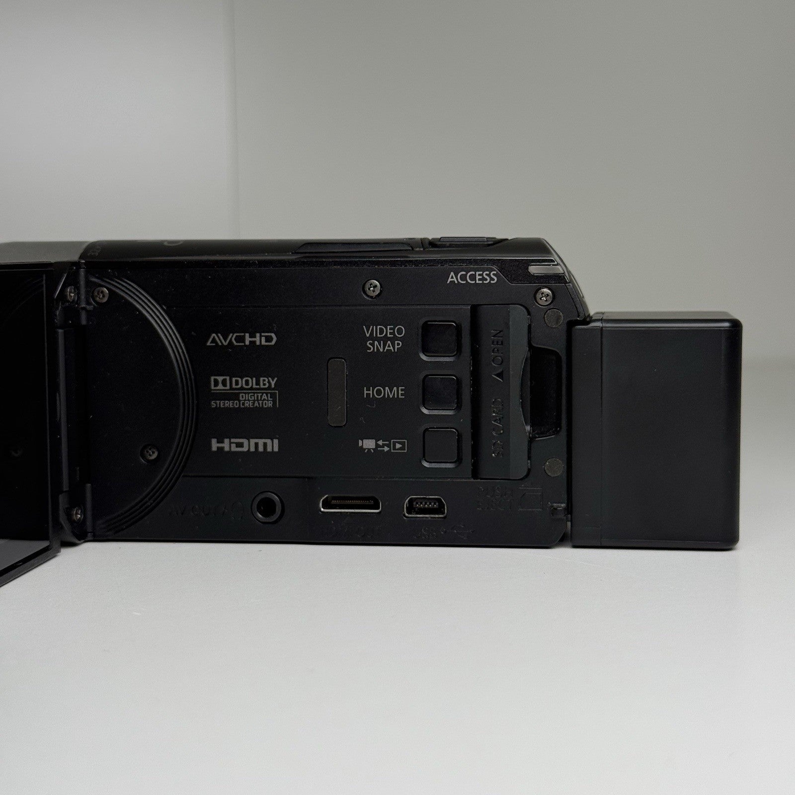 Canon Legria HFR36 Black Compact Camcorder