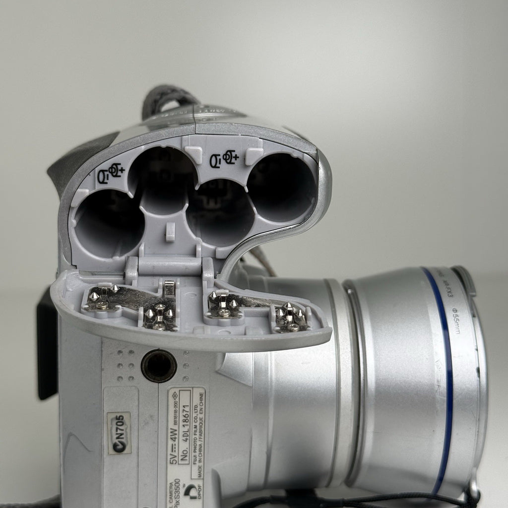 Fujifilm Finepix S3500 Silver Compact Digital Camera