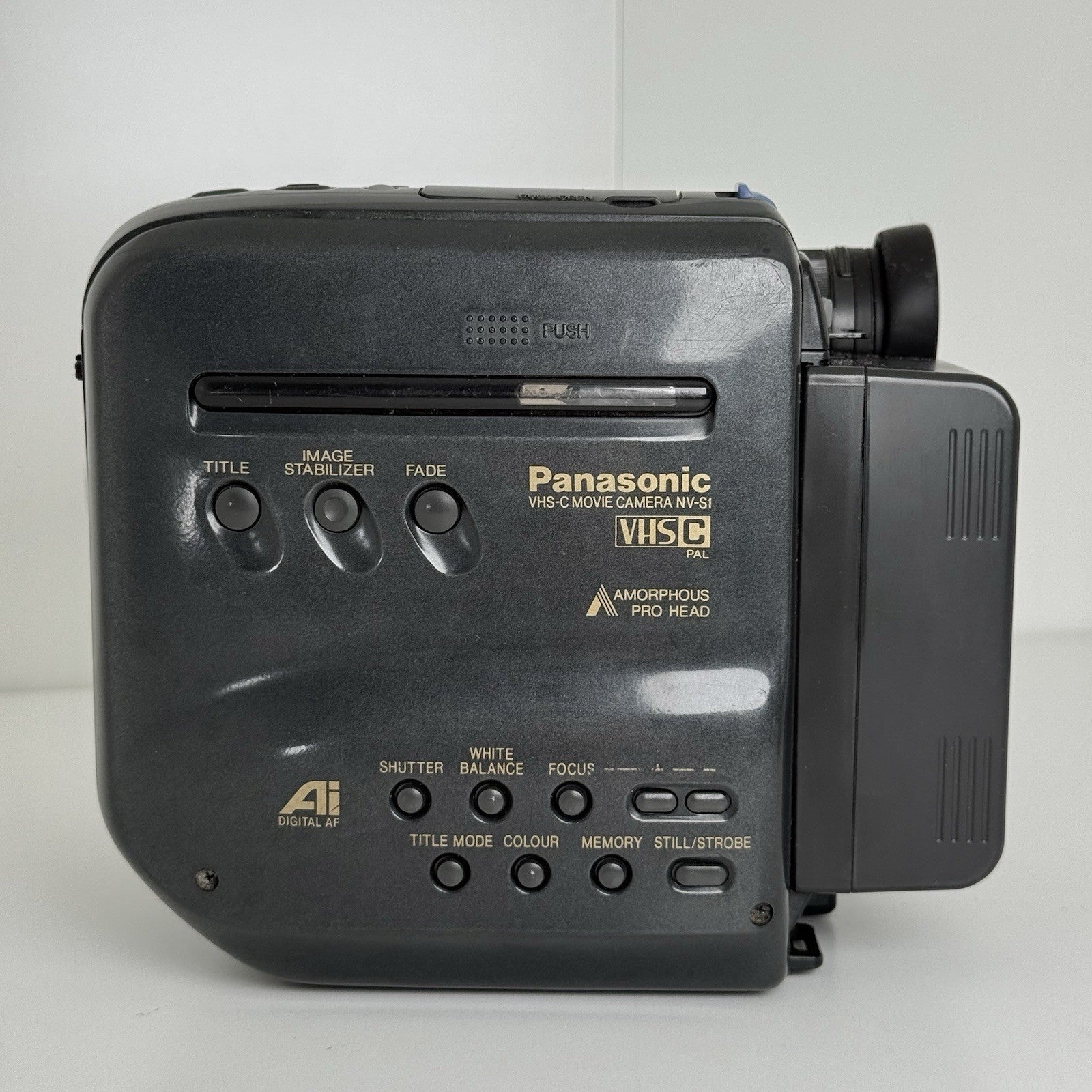 Panasonic NV-S1 VHS-C Cassette Movie Camera with 2x Batteries & Bag