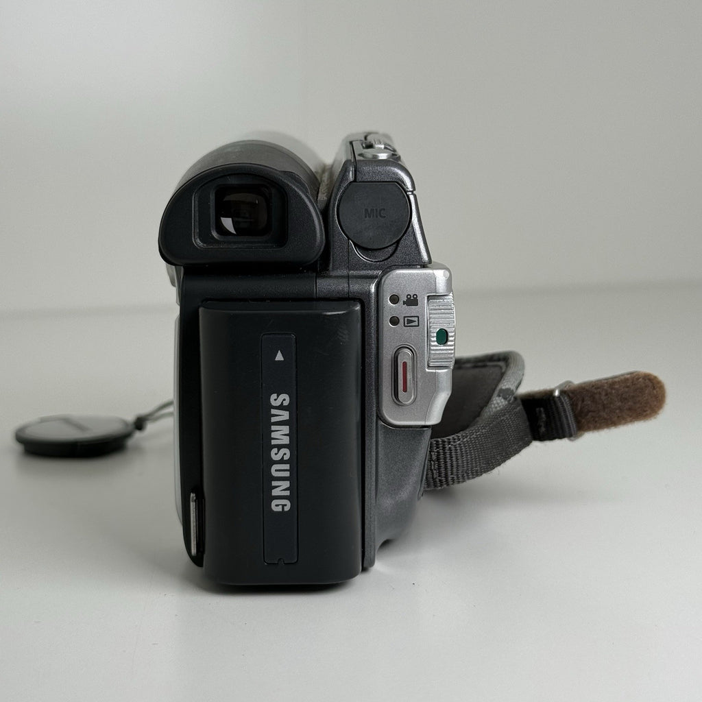 Samsung VP-DC163i Digital DVD-R/RW Camcorder Video Camera with Battery