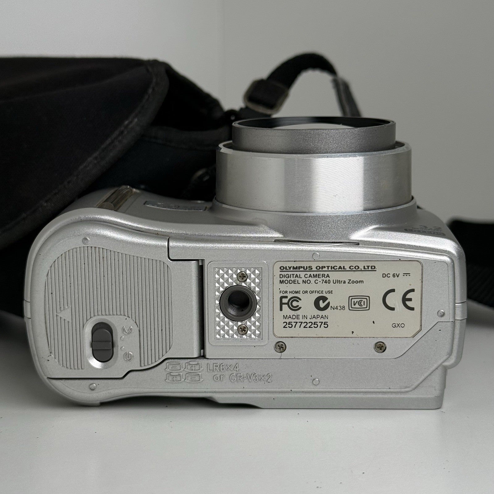 Olympus Camedia C-740 Ultra Zoom Silver Compact Digital Camera