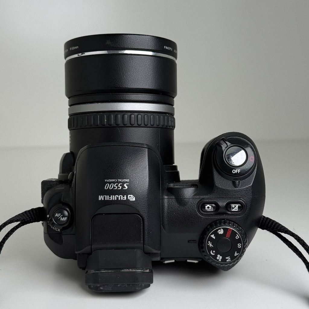 Fujifilm Finepix S550 Black Compact Digital Camera