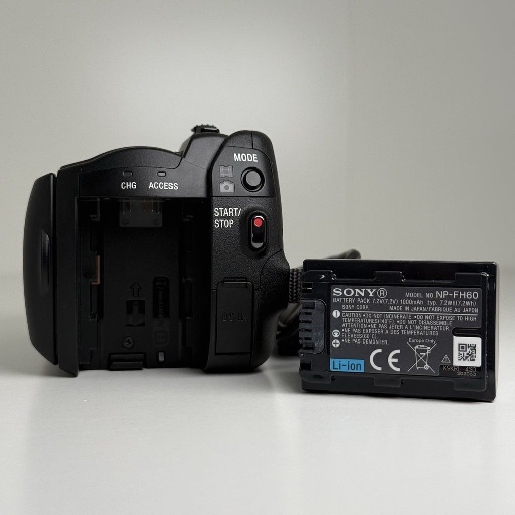 Sony HandyCam HDR-XR100E Black Compact FHD Camcorder Video Camera