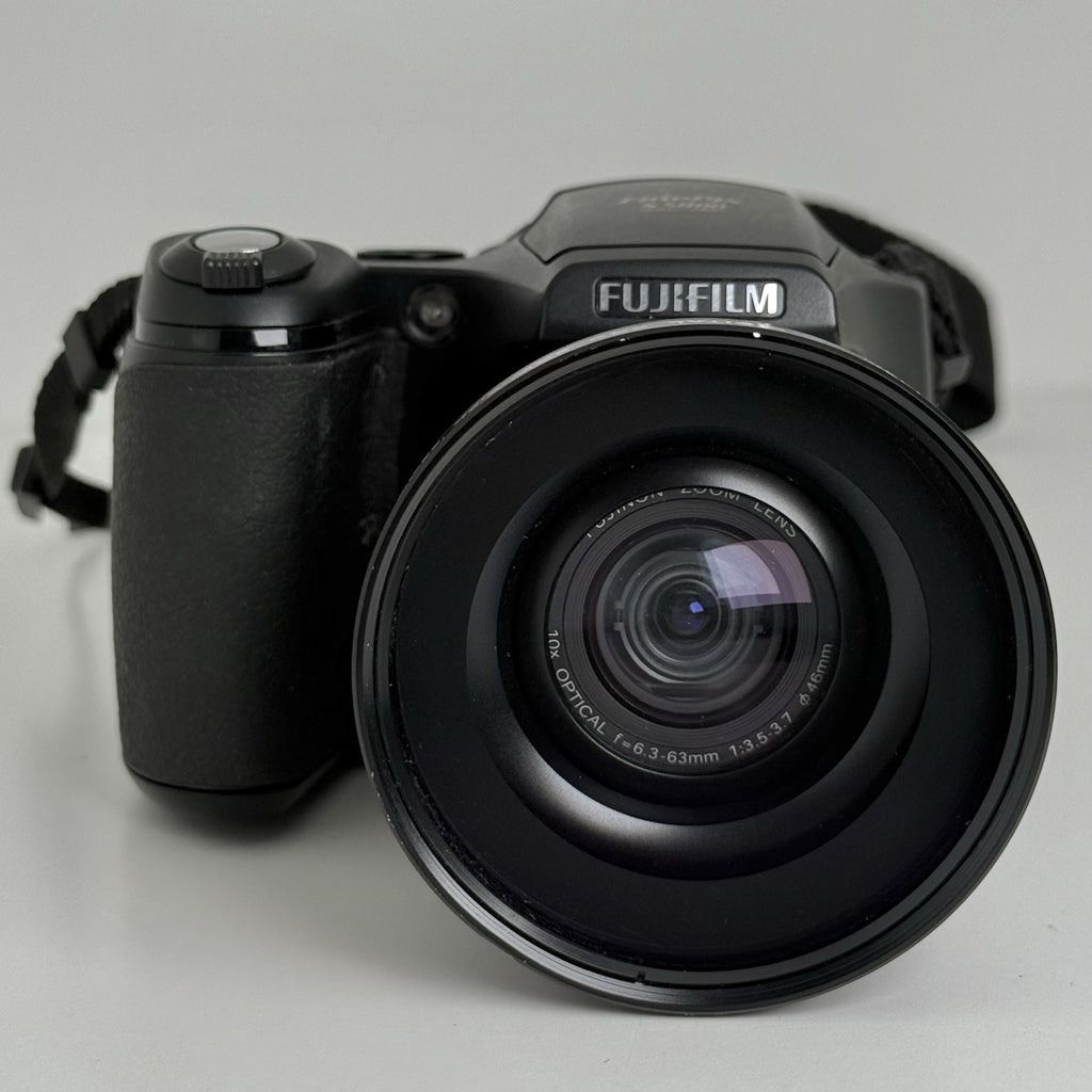 Fujifilm Finepix S5800 Black Compact Digital Camera + Carry Bag