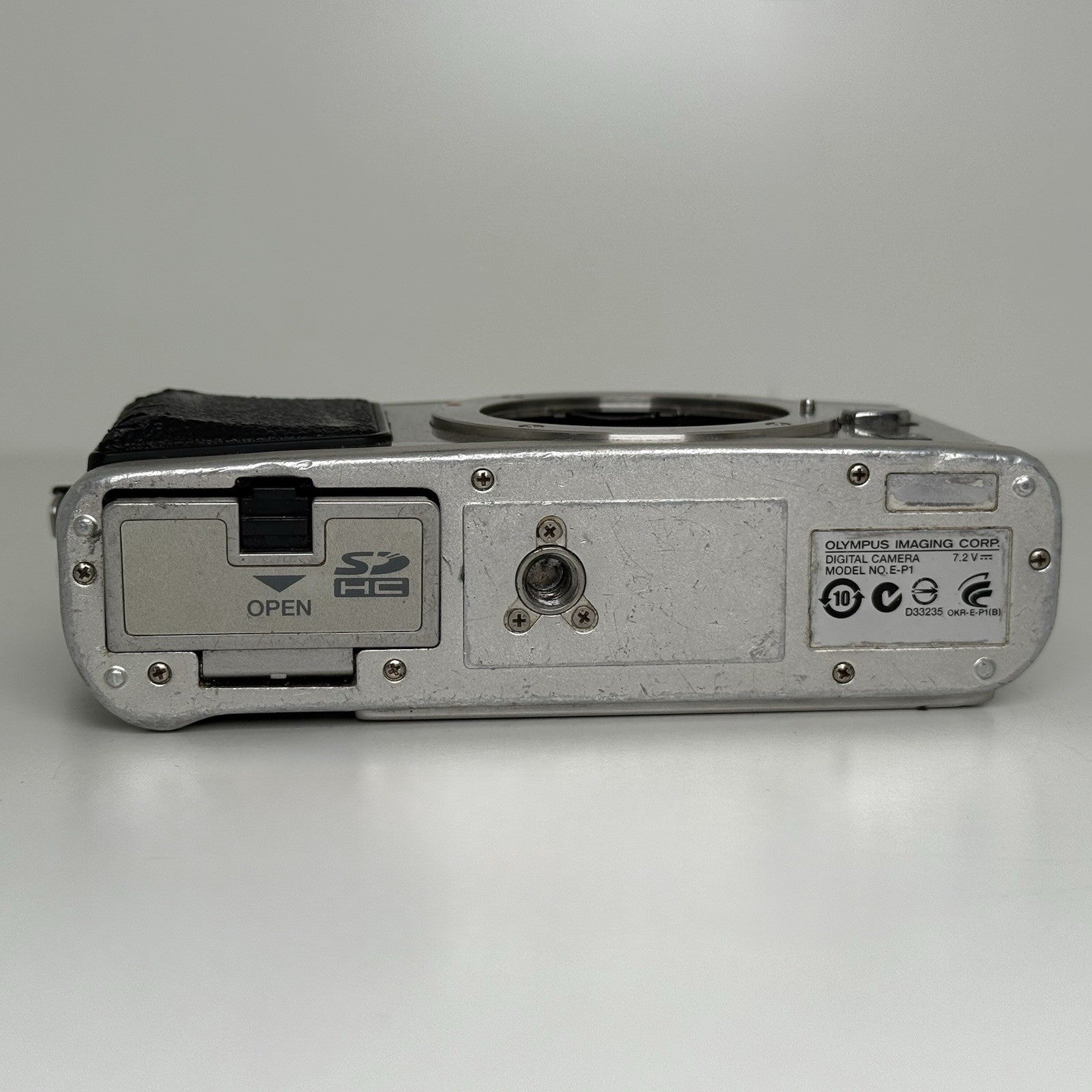 Olympus Pen E-P1 Silver Black Camera Body Only UNTESTED
