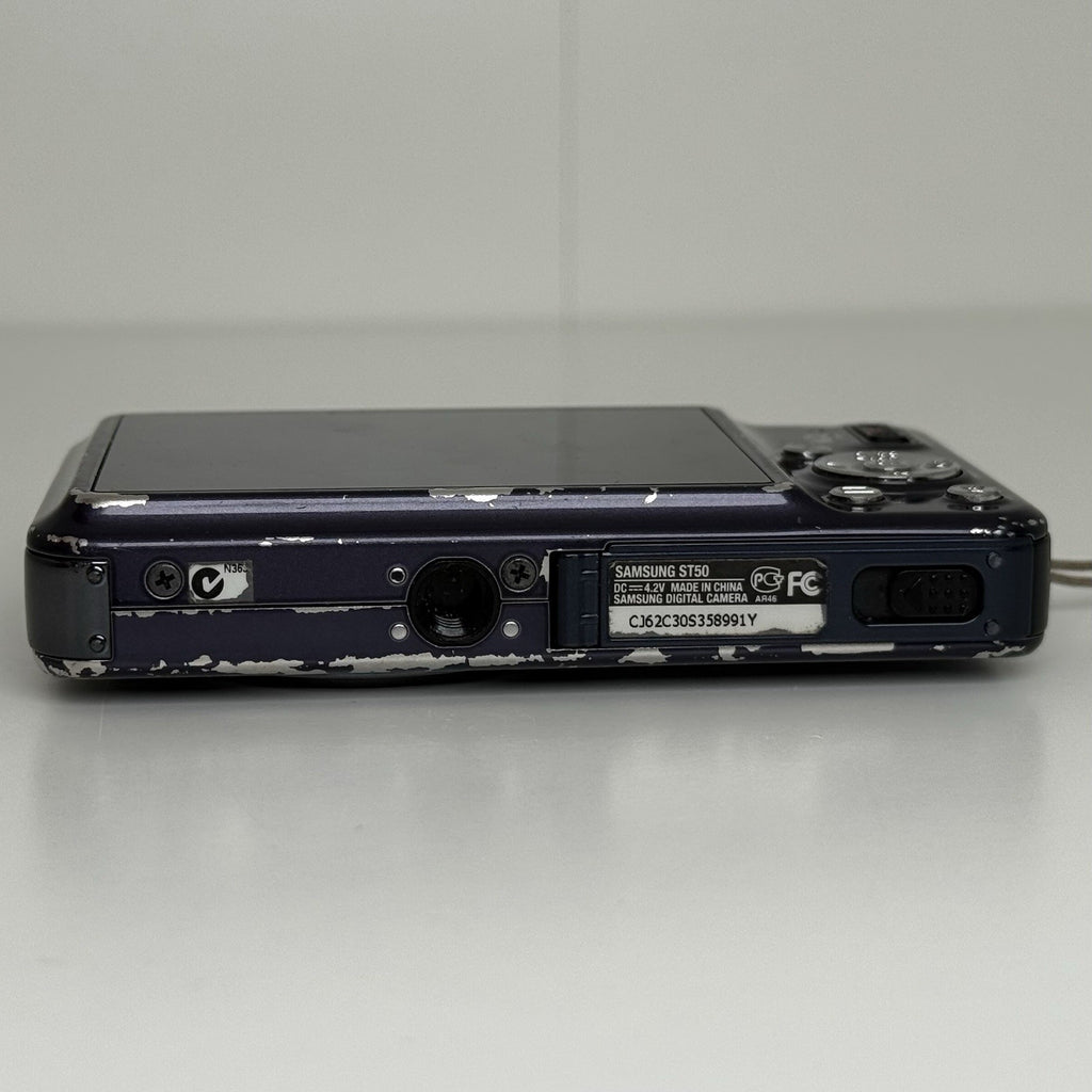 Samsung ST50 Purple Compact Digital Camera + Battery