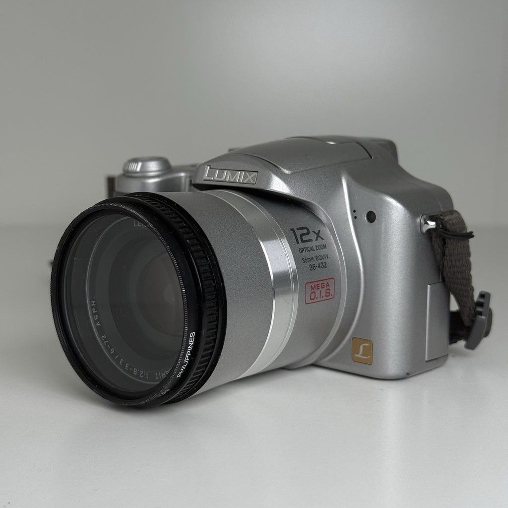 Panasonic Lumix DMC-F27 Silver Compact Digital Camera