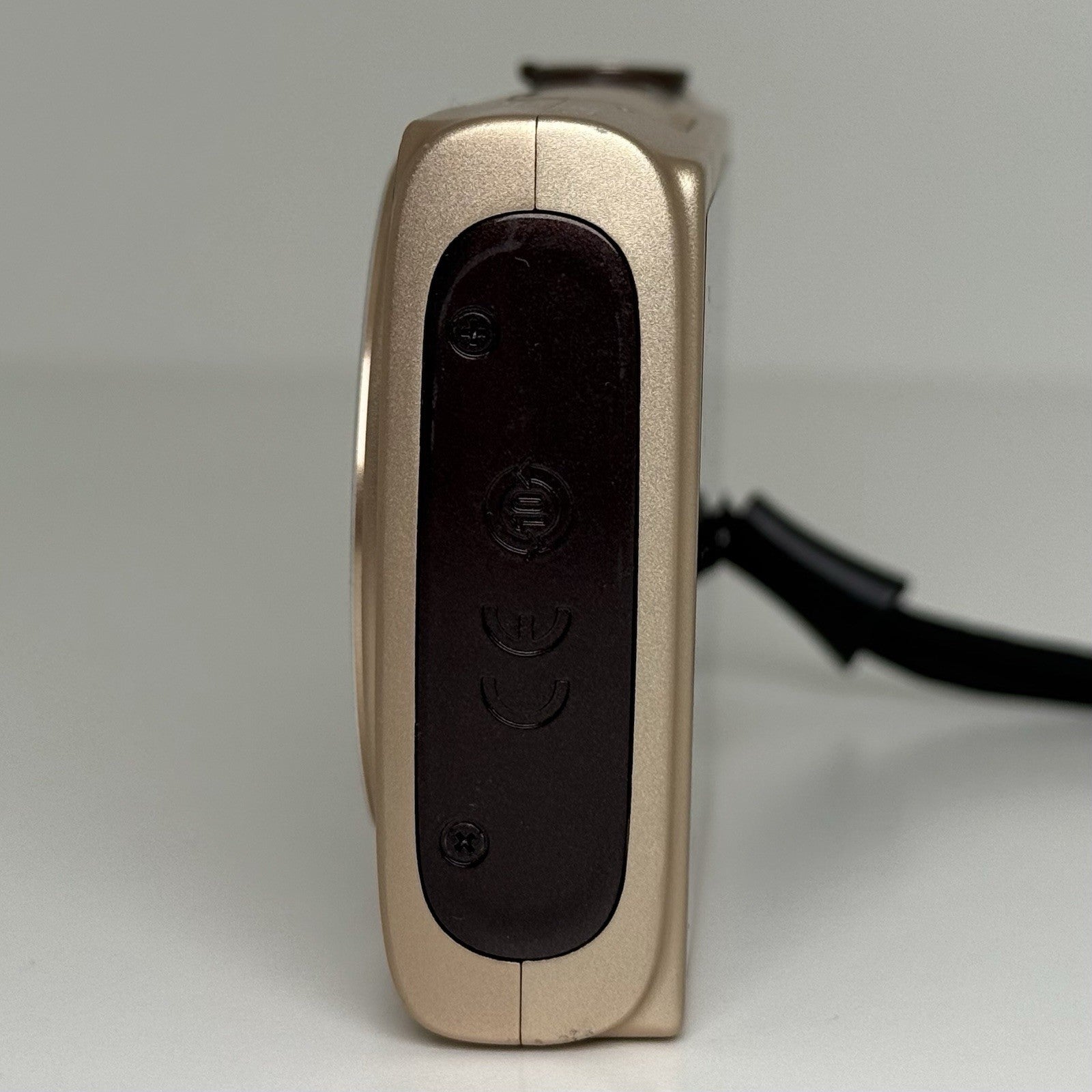 Canon IXY 620F Gold Compact Digital Camera