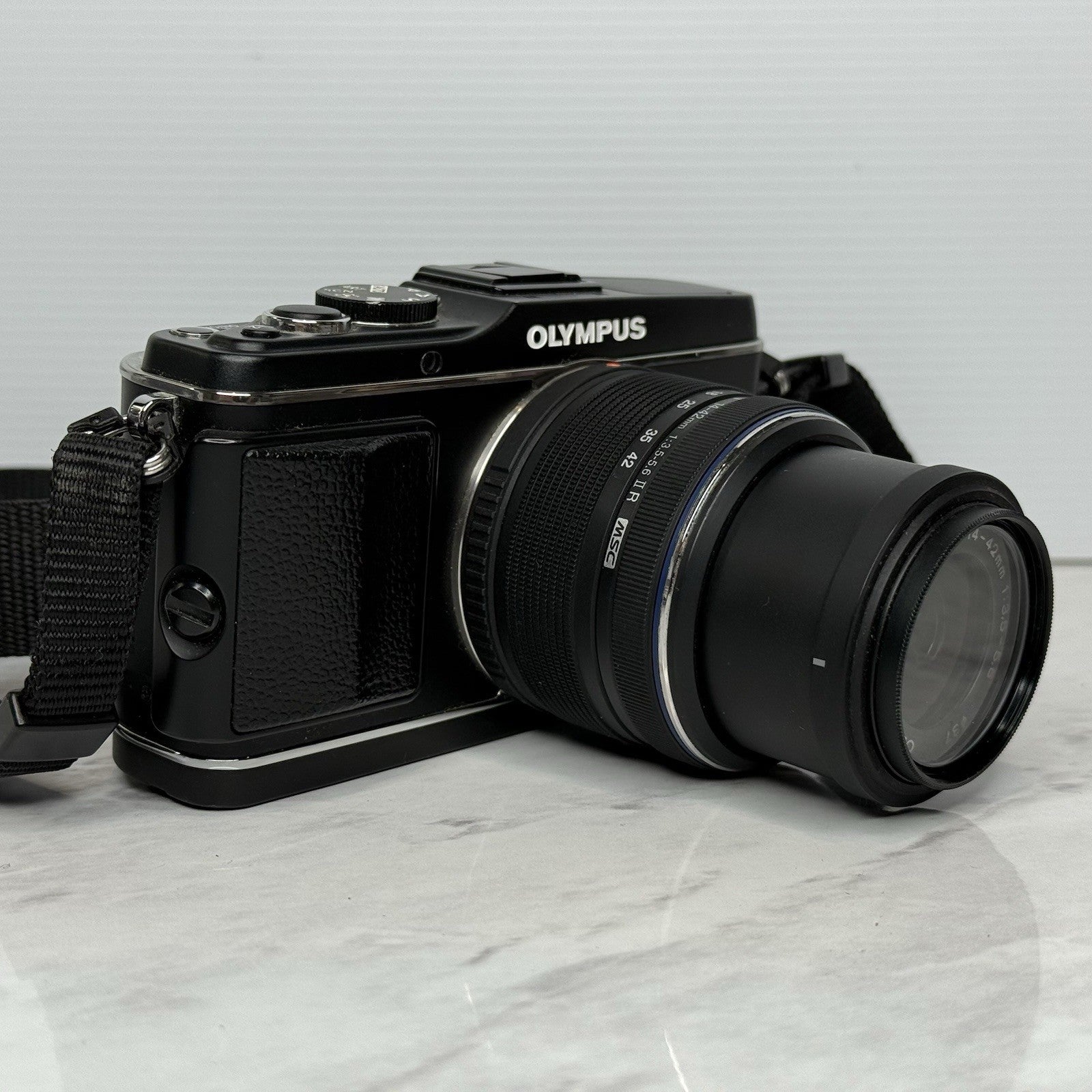 Olympus Pen E-P3 Black Mirrorless Camera + 14-42mm Camera Lens