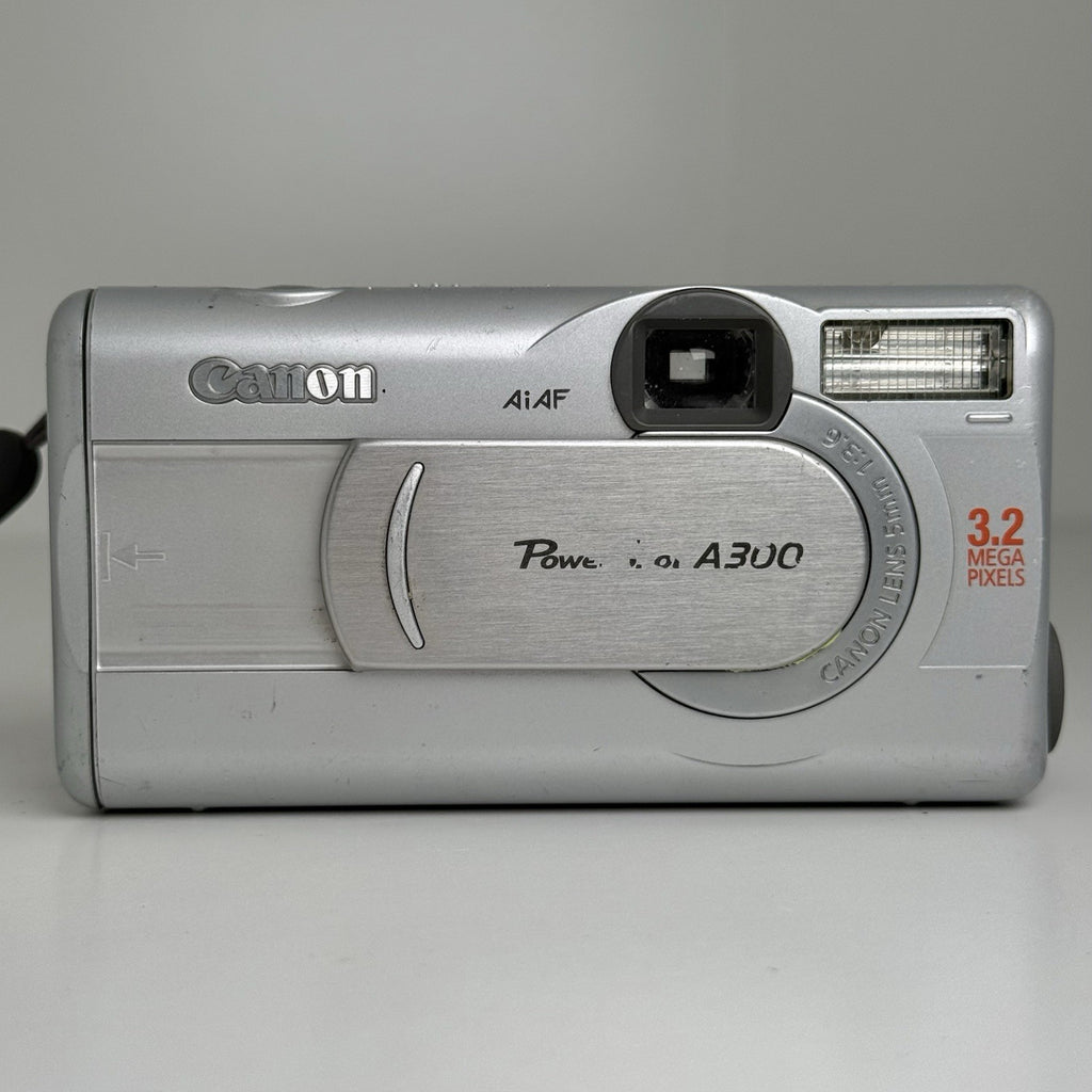 Canon PowerShot A300 Silver Compact Digital Camera FOR PARTS ONLY!