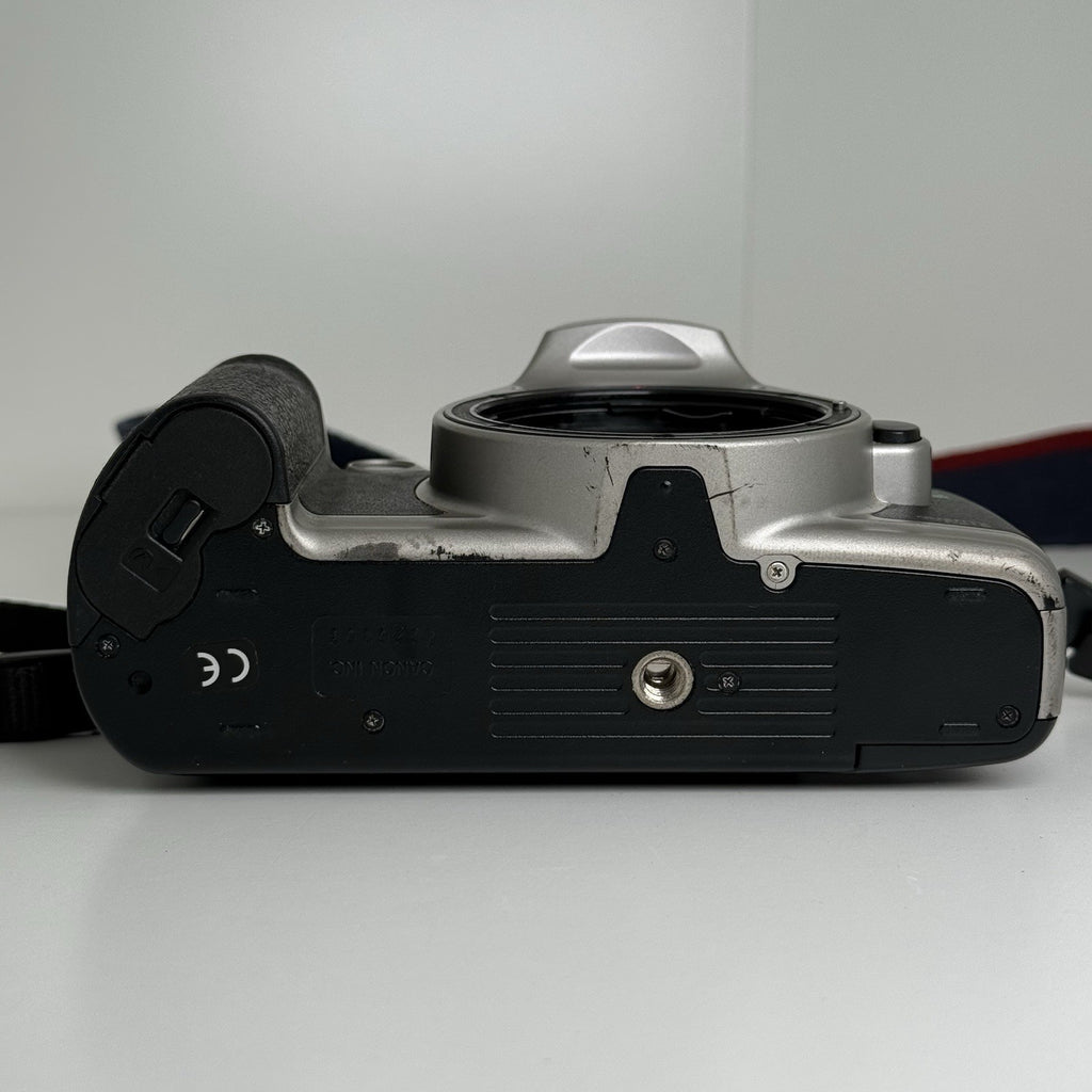 Canon EOS 500n 35mm SLR Film Camera Body Only