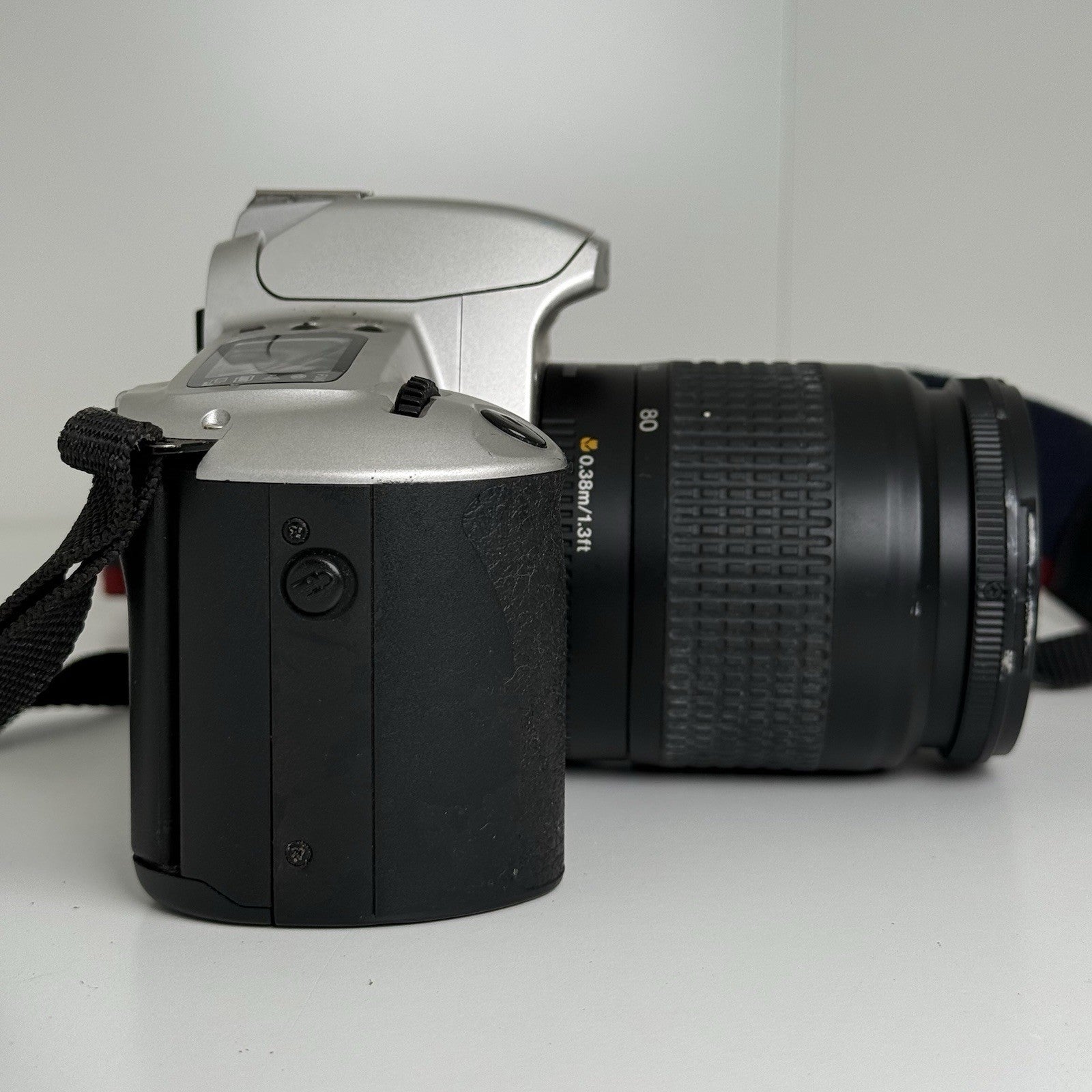 Canon EOS 500n 35mm SLR Film Camera with Canon 28-80mm Lens