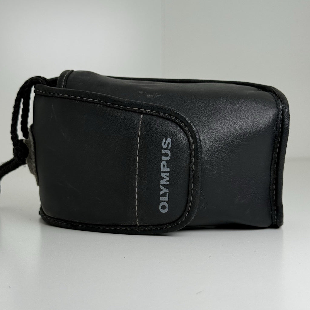 Olympus Superzoom 800 Point & Shoot Compact 35mm Film Camera UNTESTED FOR PARTS!